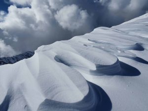 WÄnaka Mountain Guides - Avalanche Skills Course 1