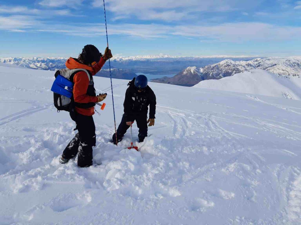 Avalanche and Basic Life Support Sessions