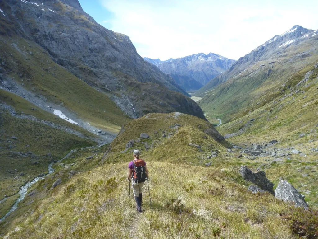 Lake Nerine Circuit Trek