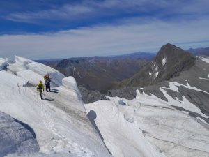 WÄnaka Mountain Guides - Glacier Heli-hike