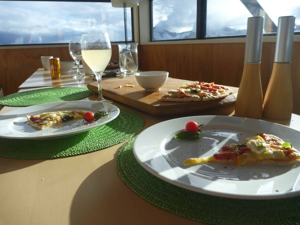 Whare Kea Luxury Trek