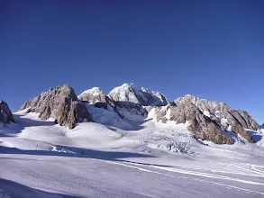 WÄnaka Mountain Guides - Lendenfeld Peak Climb